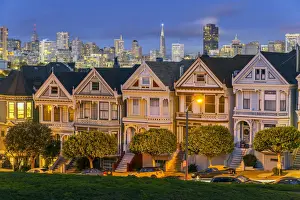San Francisco Prints: Night view of the Painted Ladies victorian houses in Alamo Square, San Francisco