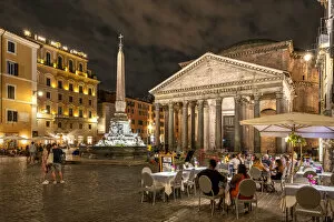 Images Dated 21st September 2020: Night view of Pantheon, Rome, Lazio, Italy