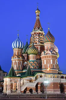 Night view of Saint Basils Cathedral, (Cathedral of Vasily the Blessed), Red