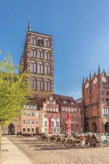 Nikolaikirche Prints: Nikolaikirche and street cafe at Stralsund market square