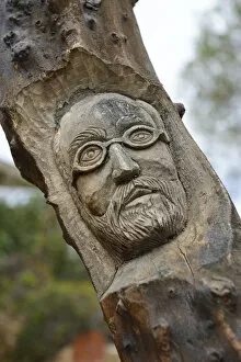 Images Dated 3rd November 2014: Nikos Kazantzakis, carved in tree, Open Air Museum, Lychnostatis, Hersonissos, Crete