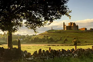 Northern Europe, Ireland, Rock of Cashel at sunrise