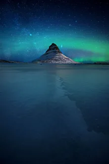 Aurora Boreale Prints: Northern lights over the Kirkjufell mountain in winter, Snaefellsnes Peninsula, Iceland
