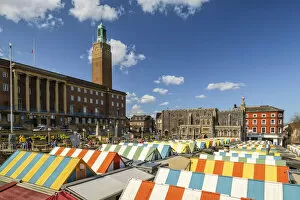 Images Dated 1st June 2021: Norwich Marketplace & City Hall, Norfolk, England