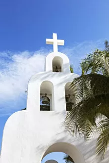 Images Dated 19th January 2016: Nuestra senora del Carmen church, Playa del Carmen, Mexico