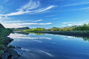 Northern Canada Collection: Ogilvie River, Dempster Highway, Northwest Territories, Canada