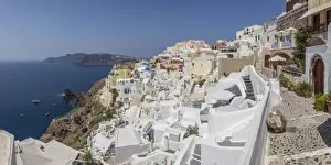 Images Dated 27th June 2016: Oia, Santorini (Thira), Cyclades Islands, Greece