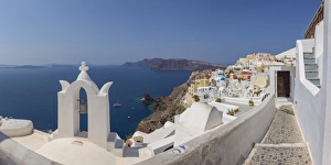 Images Dated 27th June 2016: Oia, Santorini (Thira), Cyclades Islands, Greece