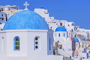 Images Dated 24th May 2019: Oia village, Oia, Santorini, Cyclades Islands, Greece