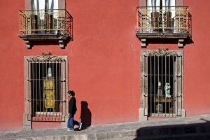 Old colonial streets, San Miguel de Allende, Guanajuato state, Mexico Old colonial streets, San Miguel de Allende, Guanajuato state, Mexico