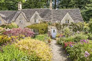 Old cottages in Bibury, Cotswolds, Gloucestershire, England
