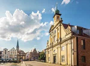 Altes Kaufhaus Prints: Old department store at the bridge over the Ilmenau, Luneburg, Lower Saxony, Germany