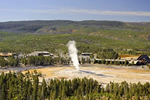 Images Dated 8th June 2009: Old Faithful Geyser and resort, Yellowstone National Park, Wyoming, USA