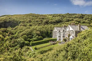B And Prints: Old houses above the harbor at Port Isaac, Cornwall, England