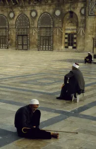 Aging Gallery: The old and infirm at the Great Mosque