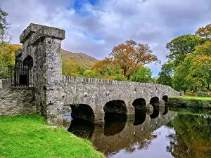Lodge Gallery: Old Stone Bridge over Riverowenreagh, Killarney National Park, County Kerry, Ireland