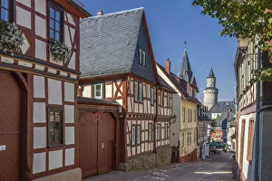 Geografisch Prints: Old town alley in Idstein with Hexenturm, Hesse, Germany
