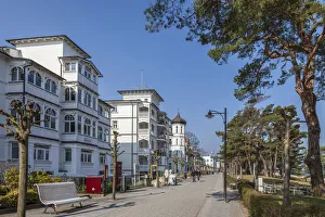 Rugen Prints: Old villas on the waterfront in Binz on Ruegen