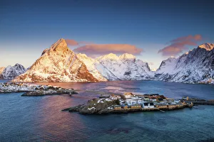 Sakrisoy Prints: Olstinden & Sakrisoy, Lofoten Islands, Norway