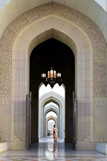 Images Dated 5th May 2011: Oman, Muscat, Sultan Qaboos Grand Mosque