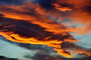 Images Dated 13th January 2015: Orange clouds over the Kitzbuehler Alps, Tirol, Austria