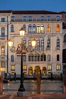 Images Dated 19th July 2022: Ornamented Facade of an Palazzo on the Grand Canal, Veneto, Italy