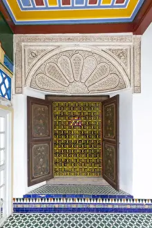 Stucco Prints: Ornate window, Courtyard gardens at Bahia Palace (Palais de la Bahia)