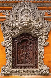 Style Prints: Ornately decorated shuttered window in a private house in Ubud, Bali, Indonesia
