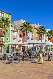 Images Dated 4th February 2021: Outdoor cafe in Villajoyosa, Costa Blanca, Valencian Community, Spain