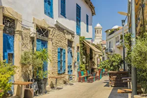 Coffeehouse Prints: Outdoor cafes in Limassol, Cyprus