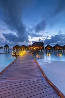 Images Dated 6th February 2017: Overwater Spa, Anantara Dhigu resort, South Male Atoll, Maldives