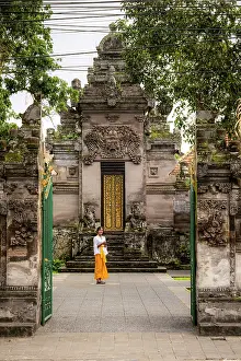 Temples Prints: Paduraksa (kori) gateway at a typical Balinese Hindu temple, Mengwi, Bali, Indonesia