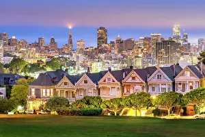 San Francisco Prints: Painted Ladies, Colorful historic Victorian Homes and Skyline of San Francisco Alamo Square