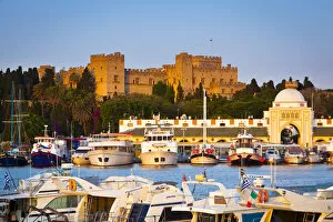 Images Dated 23rd February 2012: Palace of the Grand Masters & Mandraki Harbour, Rhodes Town, Rhodes, Greece