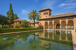 Images Dated 12th June 2018: Palacio del Partal, Alhambra, UNESCO World Heritage Site, Granada, Andalusia, Spain