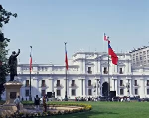 Colonial Style Gallery: Palacio de la Moneda Parliament Building