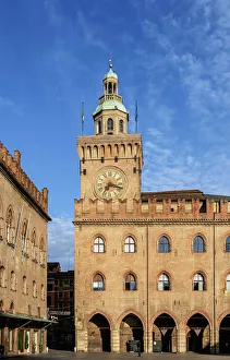 Palazzo d Accursio, Piazza Maggiore, Bologna, Emilia-Romagna, Italy