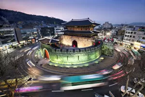 Motion Gallery: Paldalmun Gate, southern gate of Hwaseong Fortress, Suwon, Seoul, South Korea