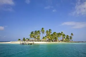 Panama, Comarca de Kuna Yala, San Blas Islands, Beach