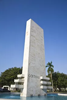 Images Dated 28th March 2008: Panama, Panama City, Goethals Monument infront of Panama Canal Administration building