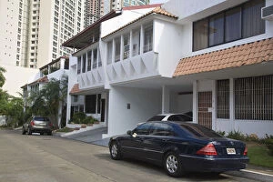 Images Dated 28th March 2008: Panama, Panama City, Upmarket Houses at Punta Pacificia