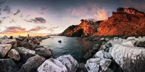 Typical House Prints: Panoramic at sunset on the Riomaggiore cliff