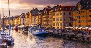 Images Dated 25th November 2019: Panoramic view of Nyhavn water canal at sunset in Copenhagen, Denmark