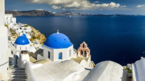Blue Dome Prints: Panoramic view over Oia and the volcanic caldera, Oia, Santorini, South Aegean, Greece