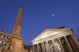 Pantheon and Piazza della Rotunda / Piazza del Rotonda