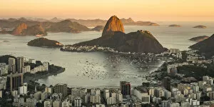 Images Dated 22nd March 2016: Pao Acucar or Sugar loaf mountain and the bay of Botafogo, Rio de Janeiro, Brazil