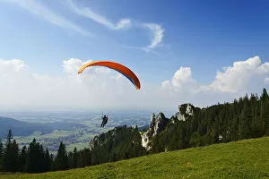 Images Dated 4th November 2014: Paraglider at Kampenwand, Chiemgau, Upper Bavaria, Bavaria, Germany