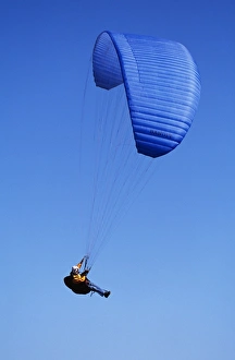 Adrenalin Gallery: Paraglider in Weymouth Devon