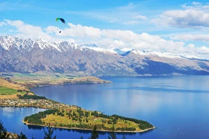 Images Dated 24th May 2019: Paragliding over the Remarkables and Lake Wakatipu, Queenstown, South Island, New Zealand