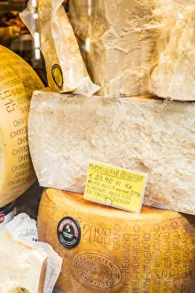 Parmigiano Reggiano (Parmesan cheese), Bologna, Emilia-Romagna, Italy
